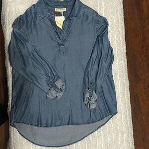 NWT Emma & Olivia Large Denim Top